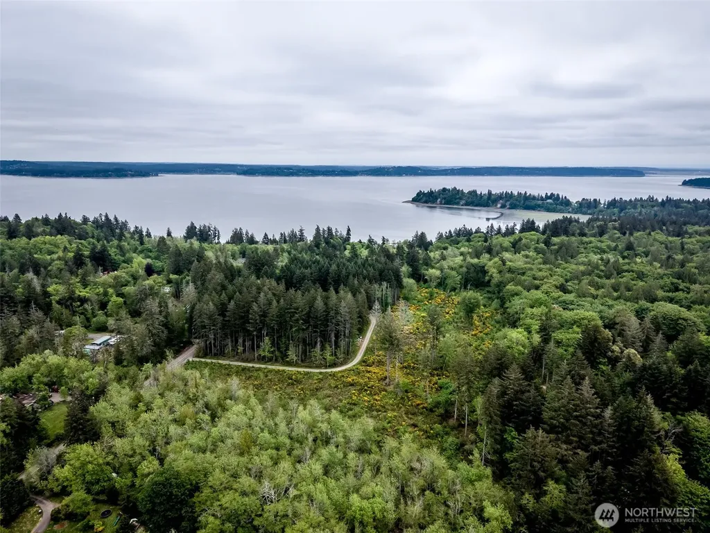 24 156th Avenue SW Lakebay WA 98349