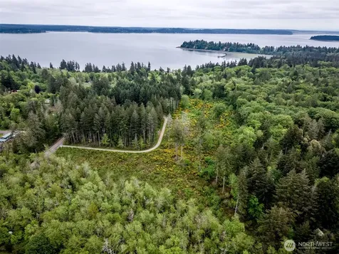 24 156th Avenue SW Lakebay WA 98349