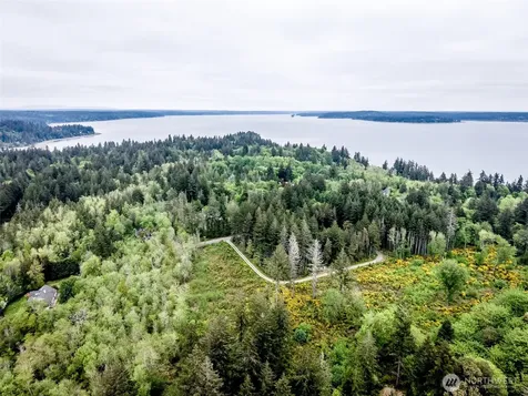 24 156th Avenue SW Lakebay WA 98349