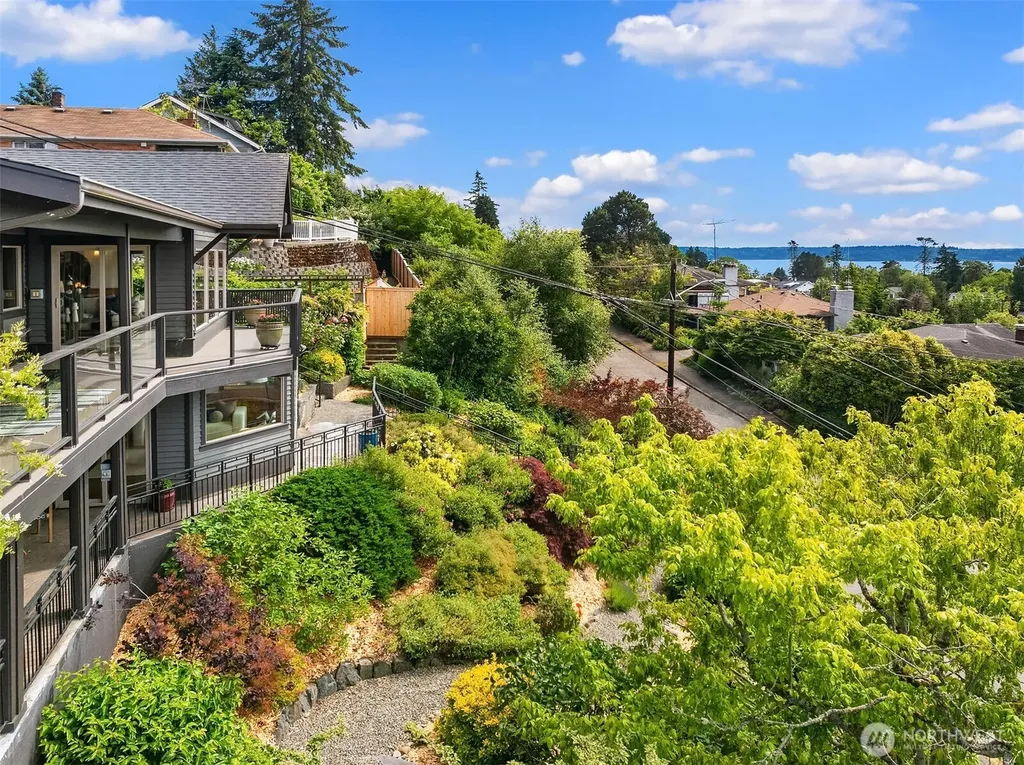 5322 47th Avenue SW Seattle WA 98136