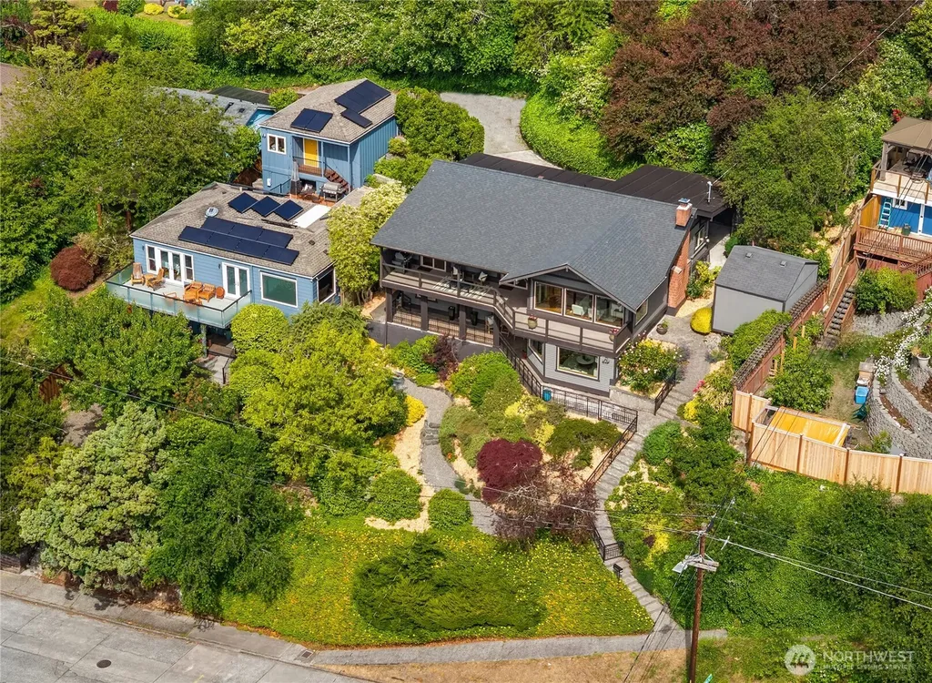 5322 47th Avenue SW Seattle WA 98136