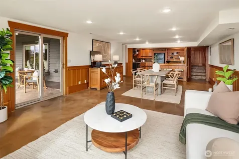 5322 47th Avenue SW Seattle WA 98136