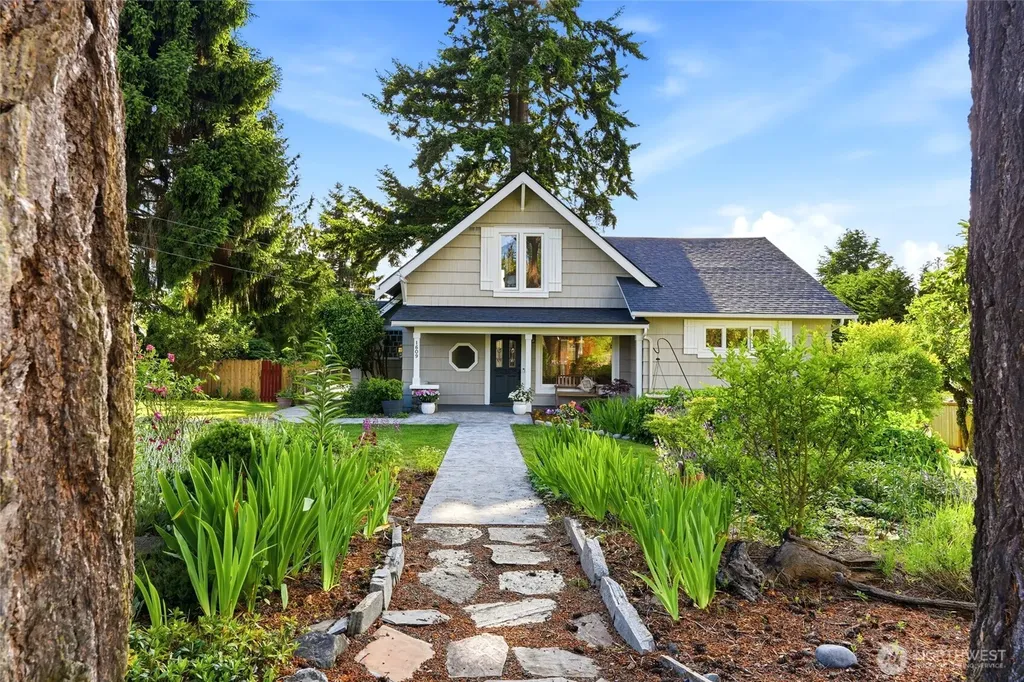 1609 Goat Trail Road Mukilteo WA 98275