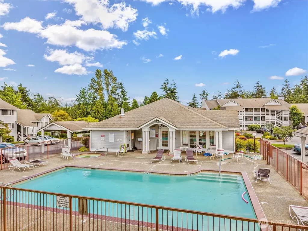 23313 Cedar Way Mountlake Terrace WA 98043