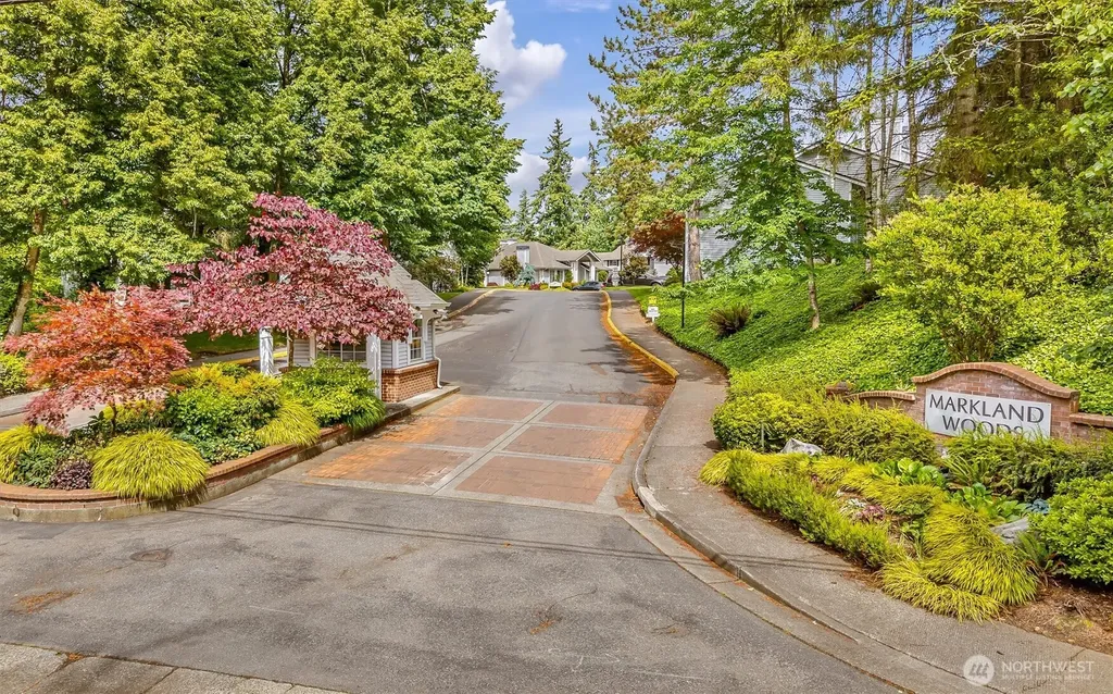 23313 Cedar Way Mountlake Terrace WA 98043