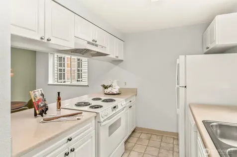 23313 Cedar Way Mountlake Terrace WA 98043