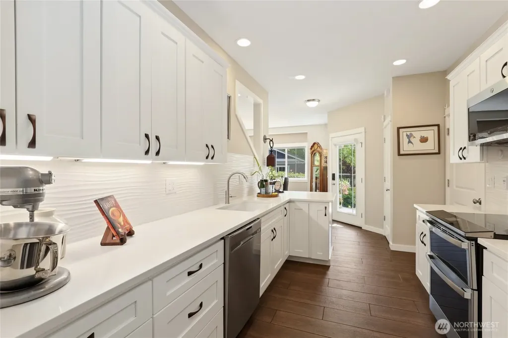 1834 Sakai Village Loop NE Bainbridge Island WA 98110