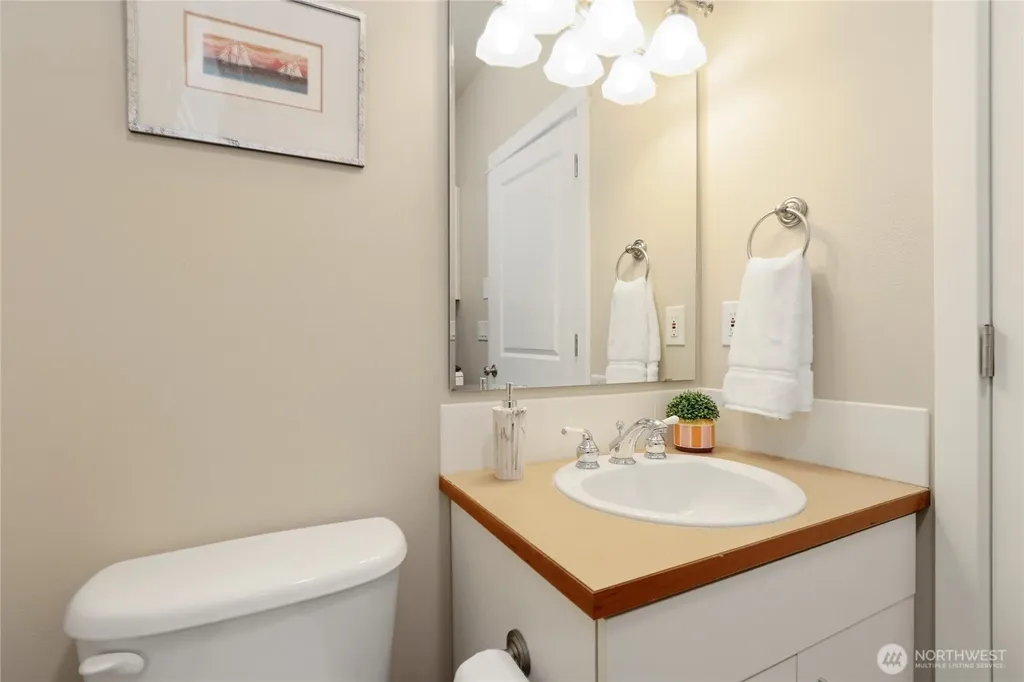 1834 Sakai Village Loop NE Bainbridge Island WA 98110