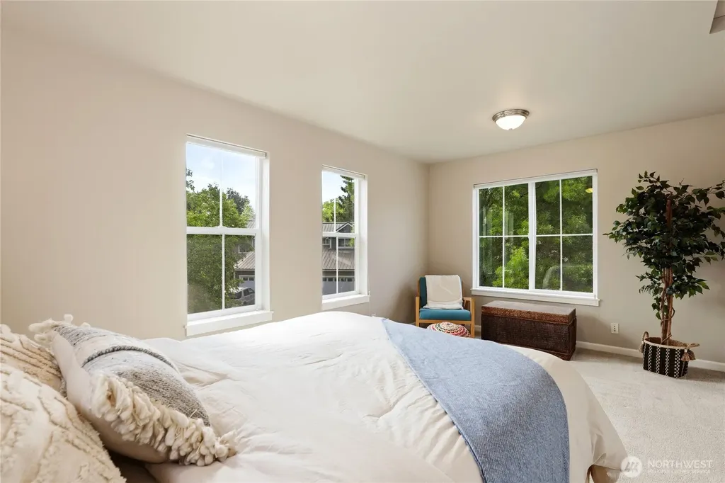 1834 Sakai Village Loop NE Bainbridge Island WA 98110