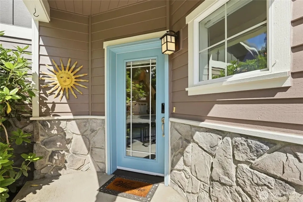 1834 Sakai Village Loop NE Bainbridge Island WA 98110