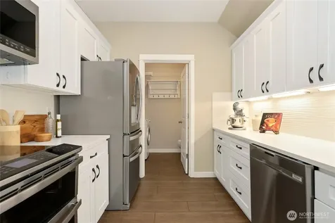 1834 Sakai Village Loop NE Bainbridge Island WA 98110