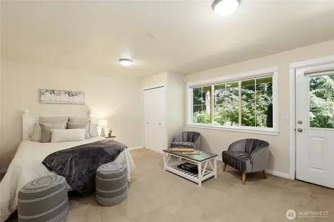 1834 Sakai Village Loop NE Bainbridge Island WA 98110