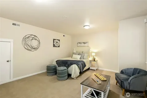 1834 Sakai Village Loop NE Bainbridge Island WA 98110