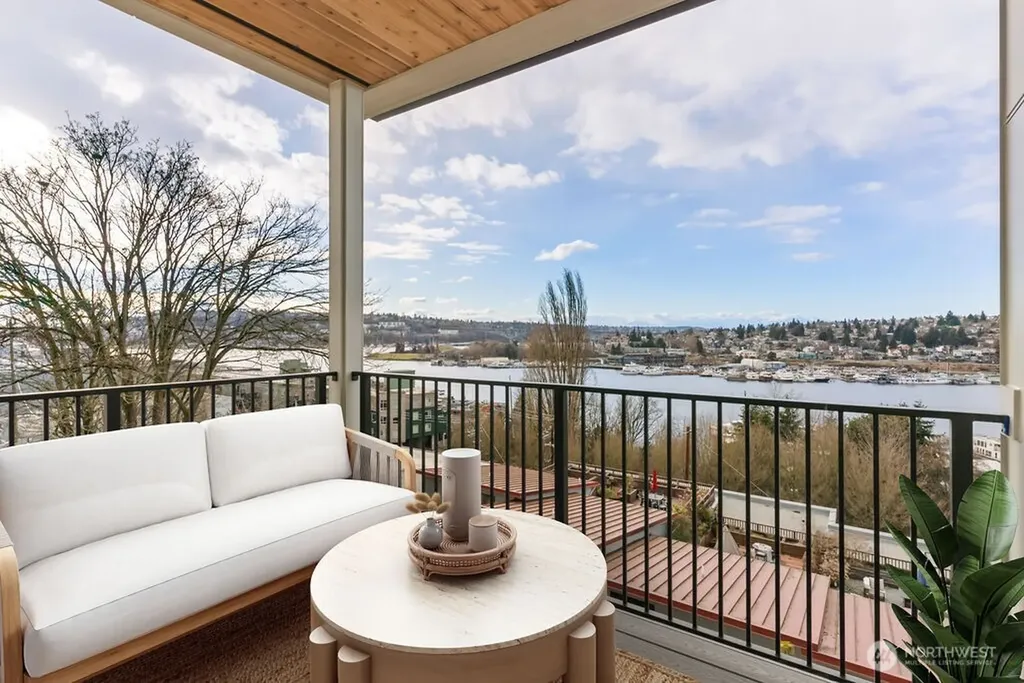 2921 Franklin Avenue E Seattle WA 98102