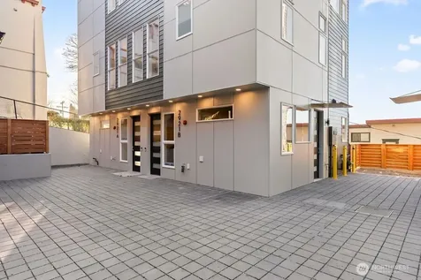 2921 Franklin Avenue E Seattle WA 98102
