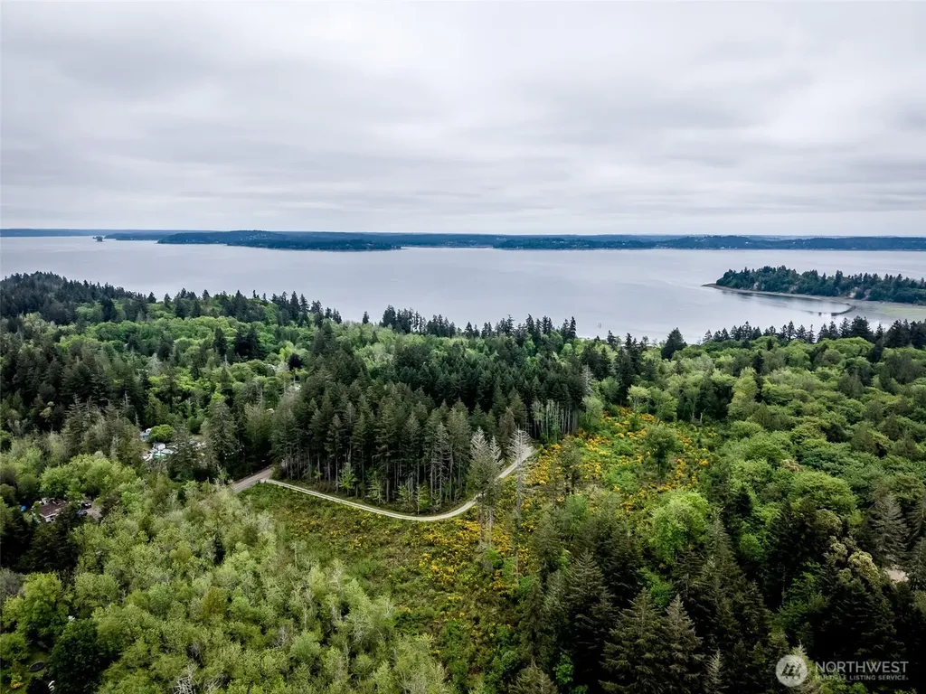 4 9th Street SW Lakebay WA 98349