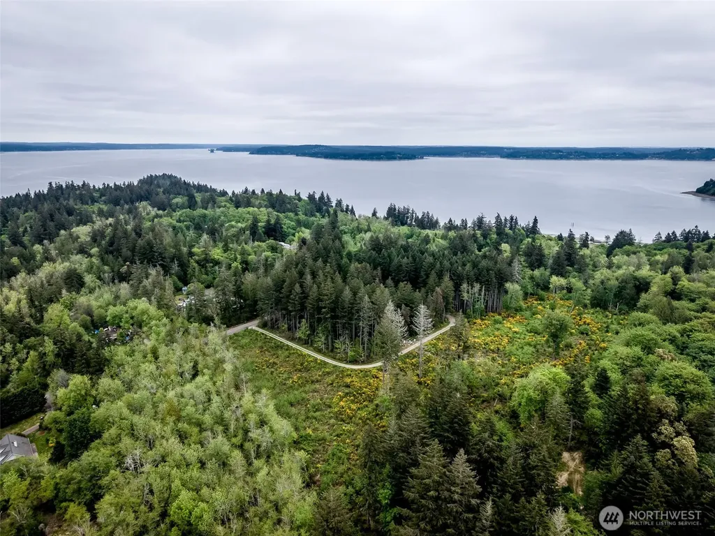 4 9th Street SW Lakebay WA 98349
