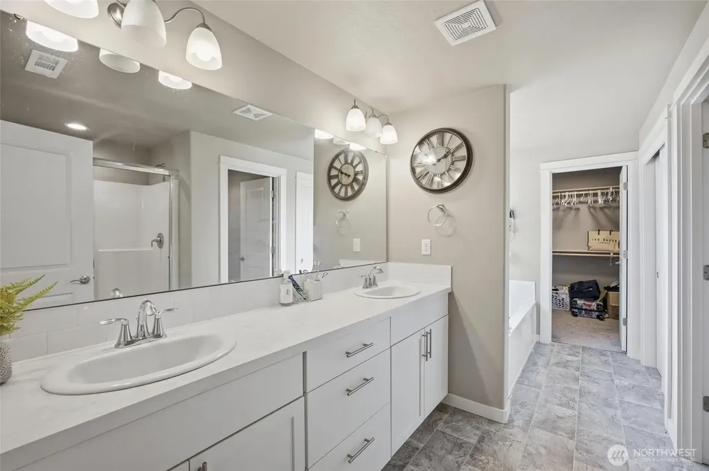 6315 Cottonwood Loop Yakima WA 98903