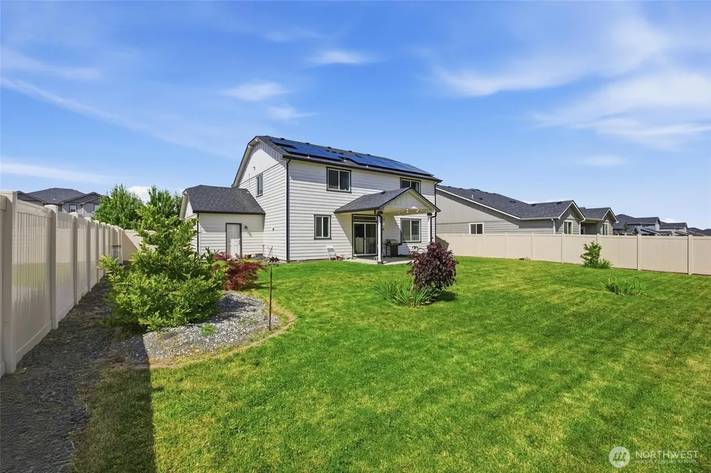 6315 Cottonwood Loop Yakima WA 98903