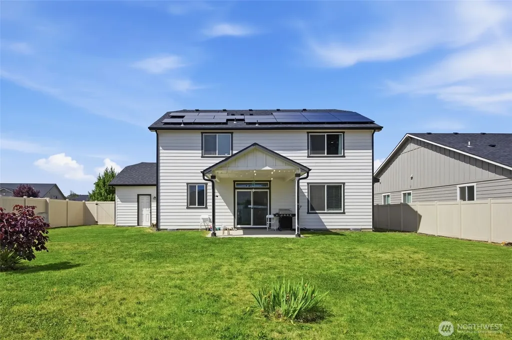 6315 Cottonwood Loop Yakima WA 98903