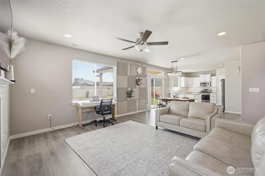 6315 Cottonwood Loop Yakima WA 98903