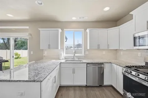 6315 Cottonwood Loop Yakima WA 98903