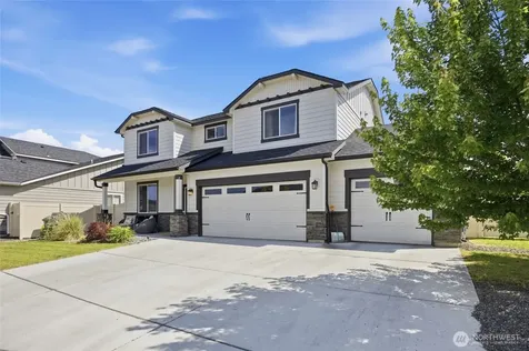 6315 Cottonwood Loop Yakima WA 98903