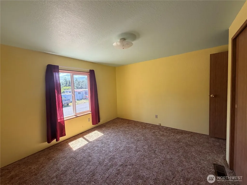 611 Cedar Avenue Port Hadlock WA 98339