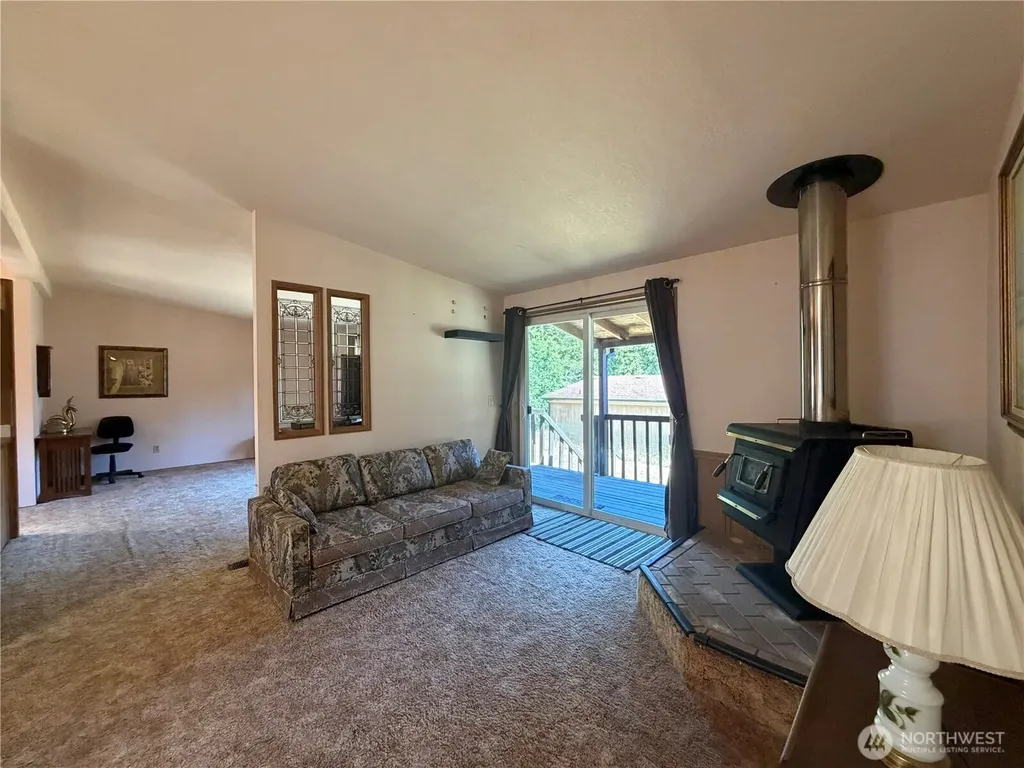 611 Cedar Avenue Port Hadlock WA 98339