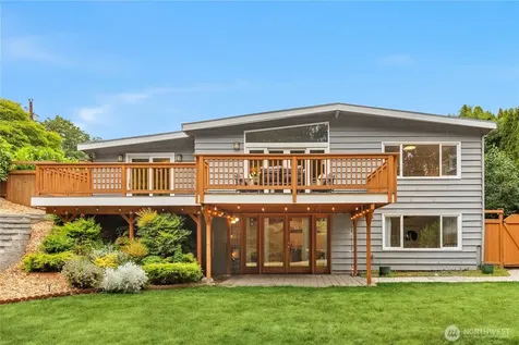 217 NW 6th Street Renton WA 98057