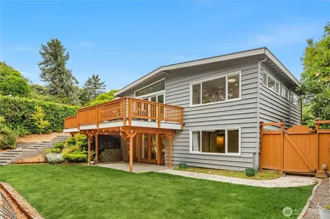 217 NW 6th Street Renton WA 98057