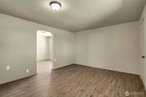 1003 S Evergreen Drive Moses Lake WA 98837