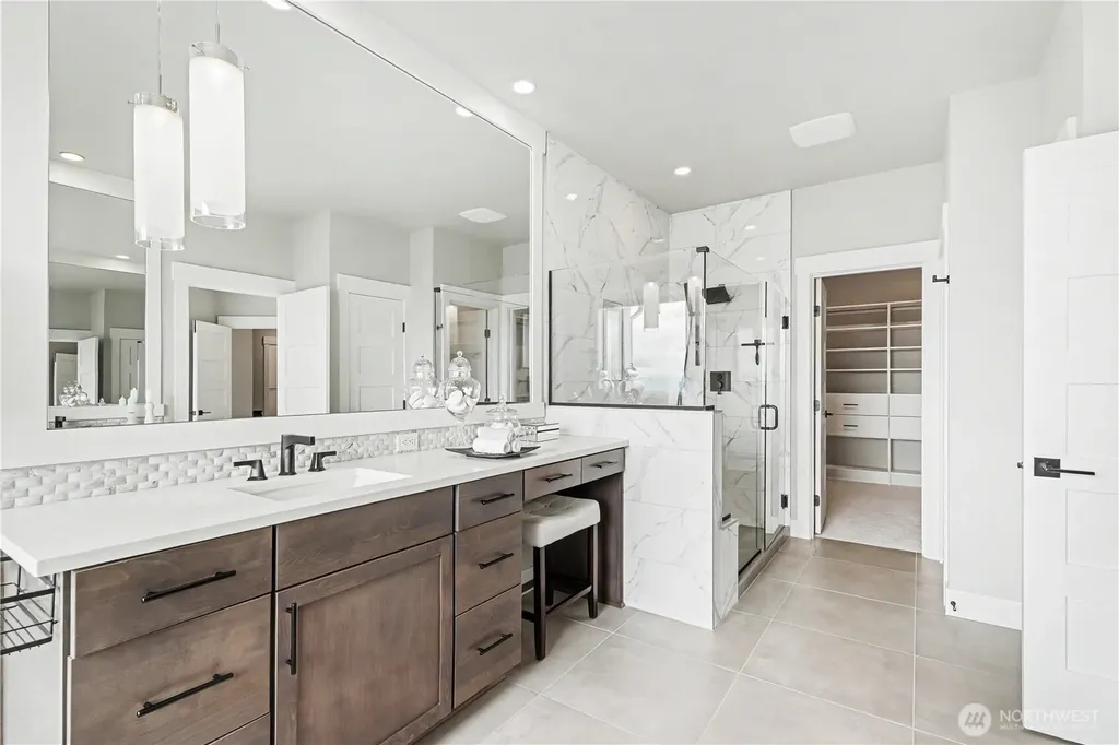 510 Viewcrest Drive NW Issaquah WA 98027