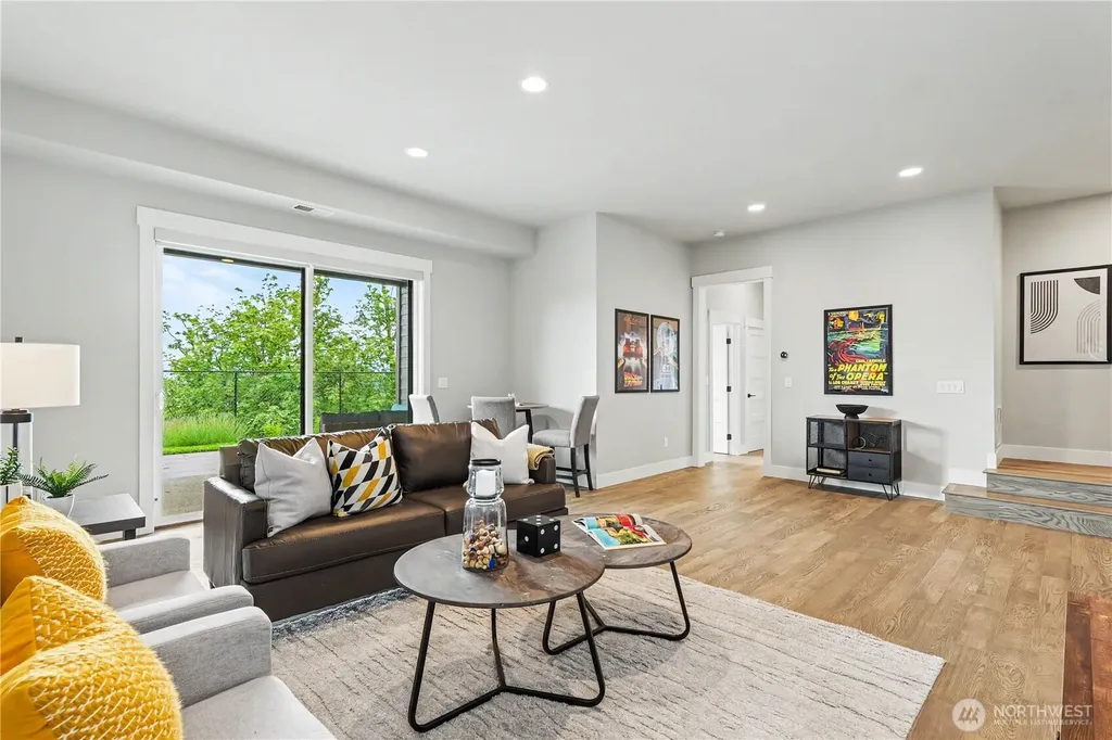 510 Viewcrest Drive NW Issaquah WA 98027