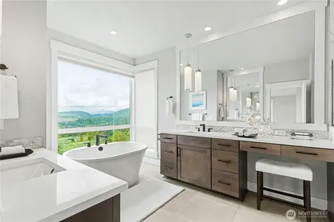 510 Viewcrest Drive NW Issaquah WA 98027