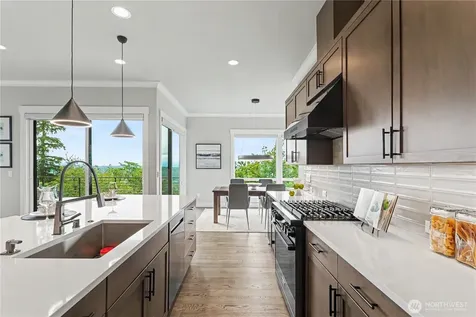 510 Viewcrest Drive NW Issaquah WA 98027
