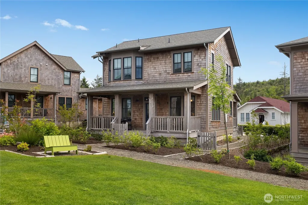 41 Cedar Run Loop Pacific Beach WA 98571