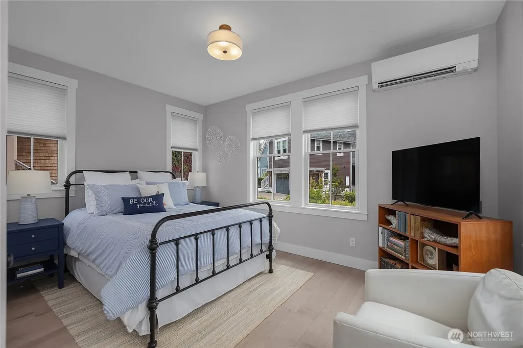 41 Cedar Run Loop Pacific Beach WA 98571