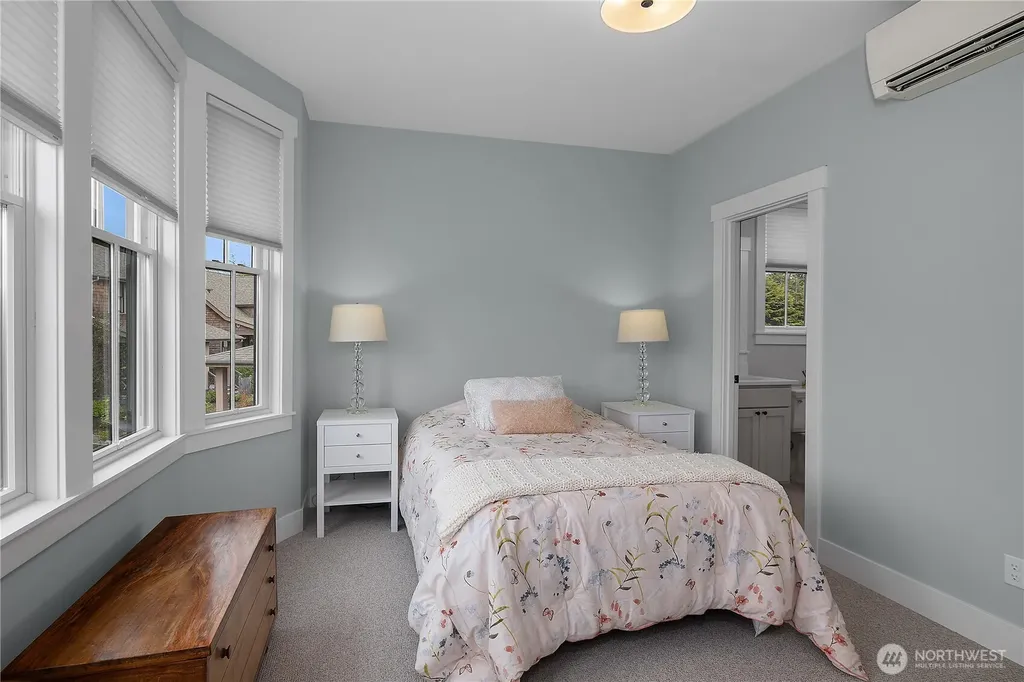 41 Cedar Run Loop Pacific Beach WA 98571