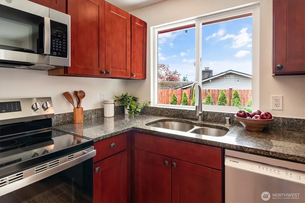 11935 8th Avenue SW Seattle WA 98146