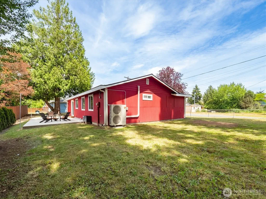 11935 8th Avenue SW Seattle WA 98146