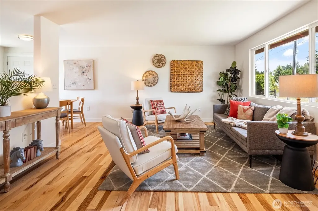 11935 8th Avenue SW Seattle WA 98146