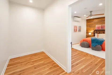 11935 8th Avenue SW Seattle WA 98146