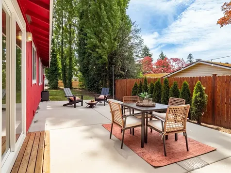 11935 8th Avenue SW Seattle WA 98146