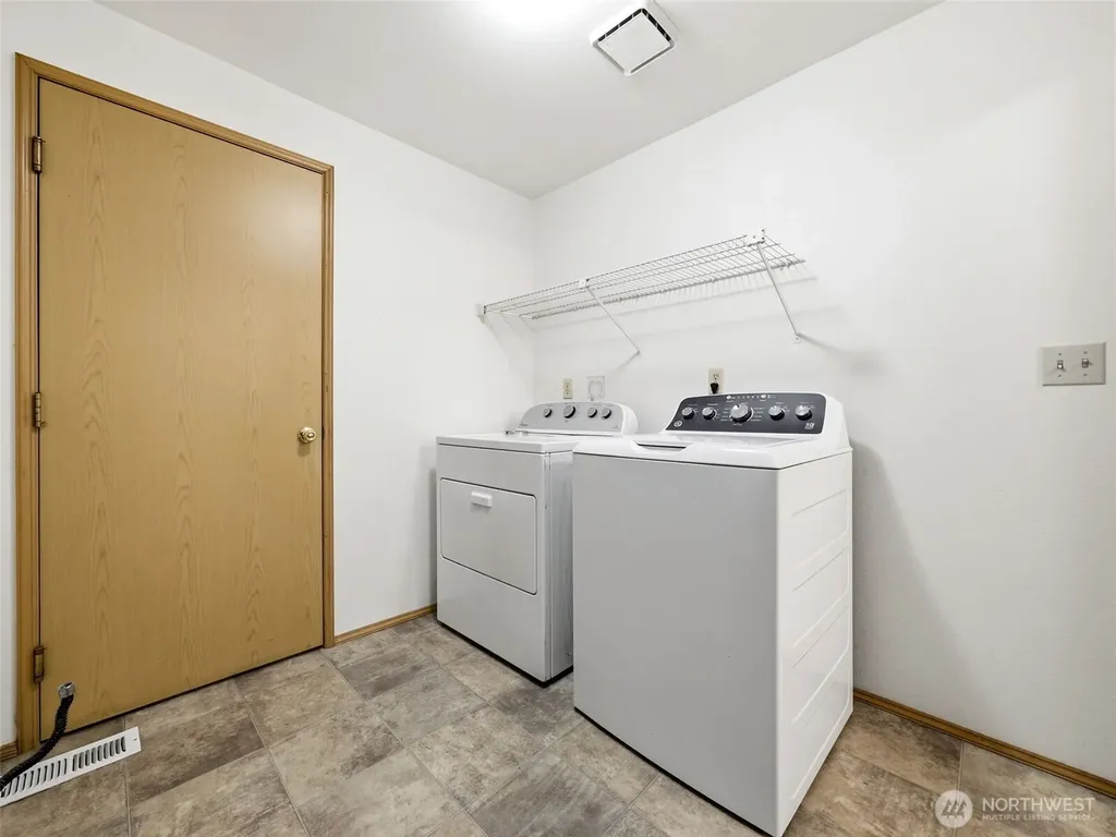 8816 188th Avenue E Bonney Lake WA 98391