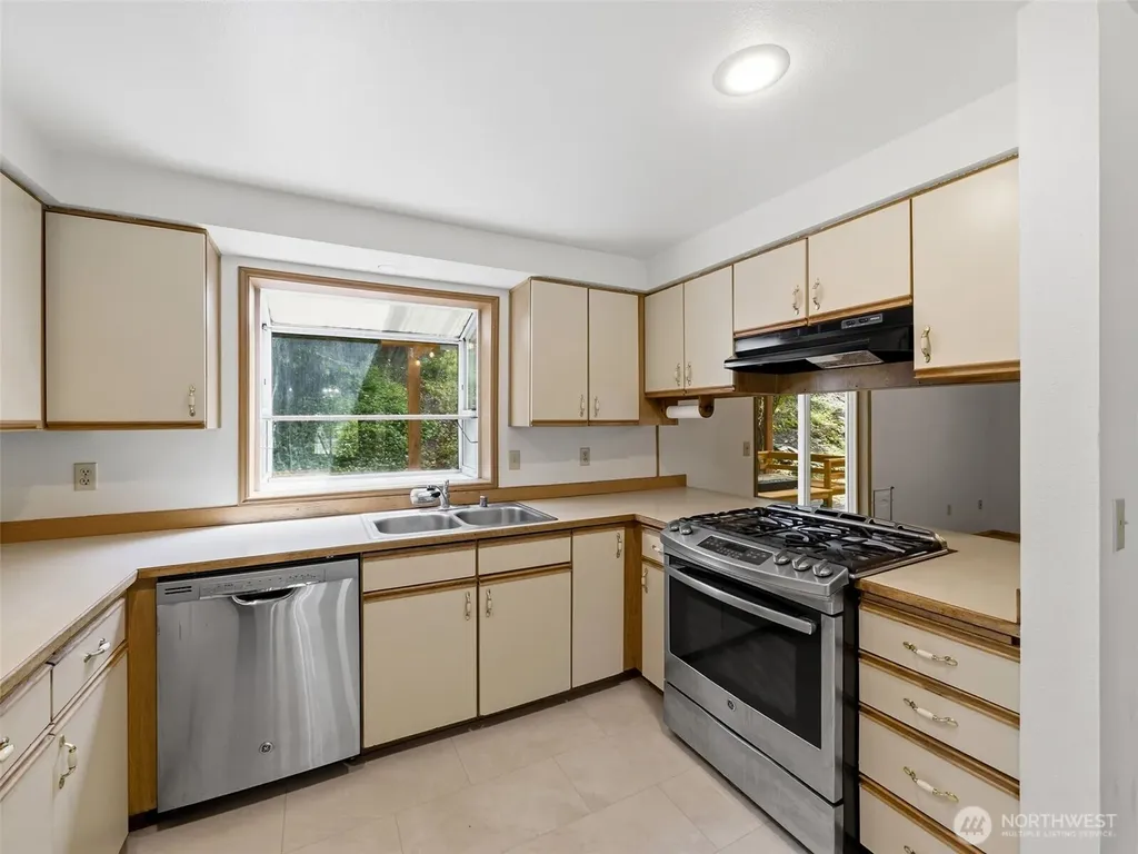8816 188th Avenue E Bonney Lake WA 98391