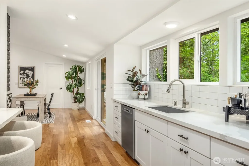 400 SW Forest Place Issaquah WA 98027