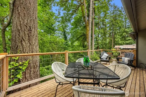 400 SW Forest Place Issaquah WA 98027