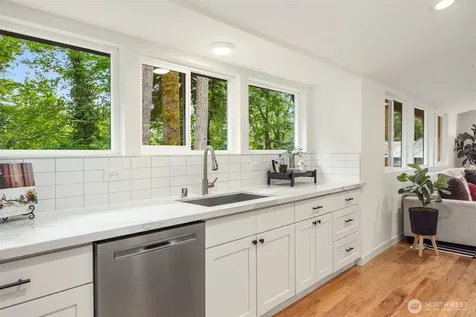 400 SW Forest Place Issaquah WA 98027
