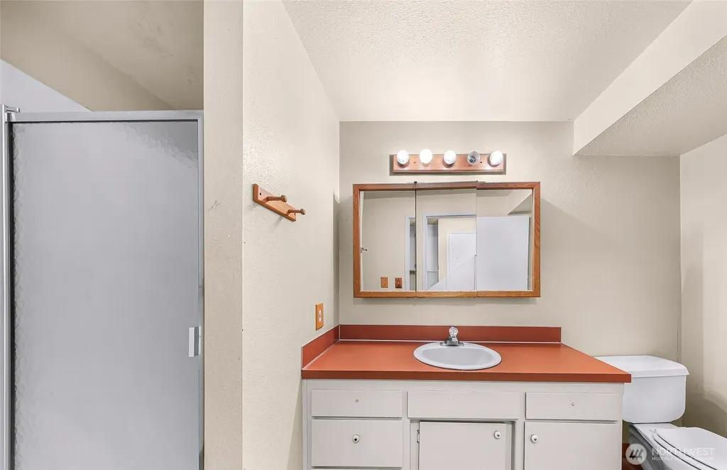 1101 N Garden Way Lynden WA 98264